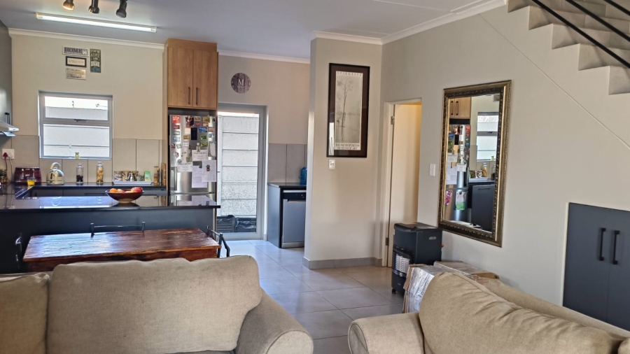 To Let 3 Bedroom Property for Rent in Parklands North Western Cape
